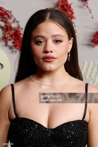 Sarah Jeffery Nude Leaks OnlyFans Photo 99