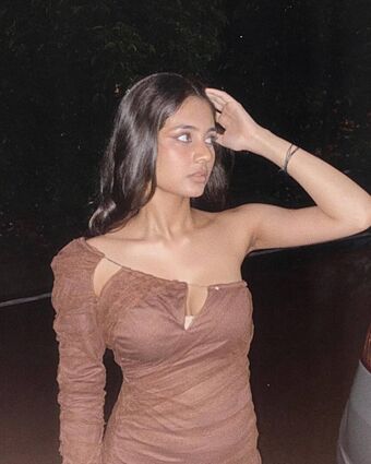 Srushti Bannatti Nude Leaks OnlyFans Photo 21