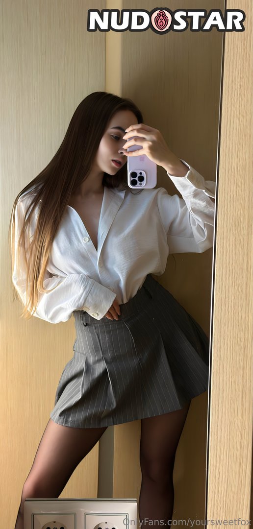 Yoursweetfox Leaked Photo 6