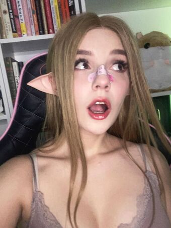 Yumiliya_nya Nude Leaks OnlyFans Photo 8