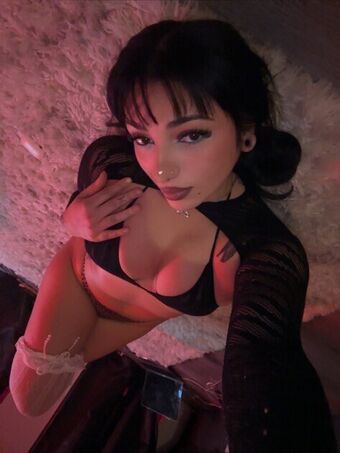 babeeeeeeyy Nude Leaks OnlyFans Photo 1