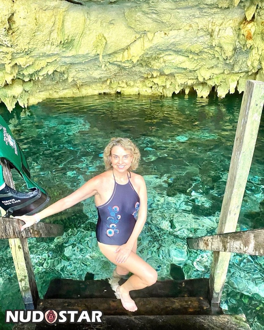 Adriana_Chaia Leaked Photo 18