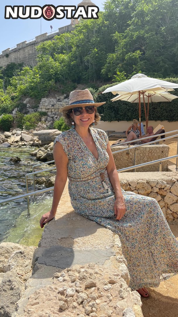 Adriana_Chaia Leaked Photo 11