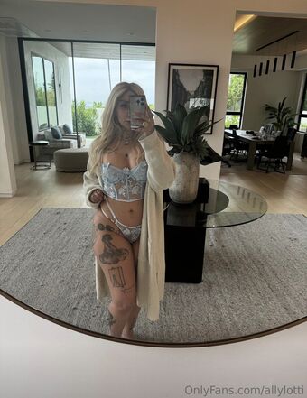 Ally Lotti Nude Leaks OnlyFans Photo 73