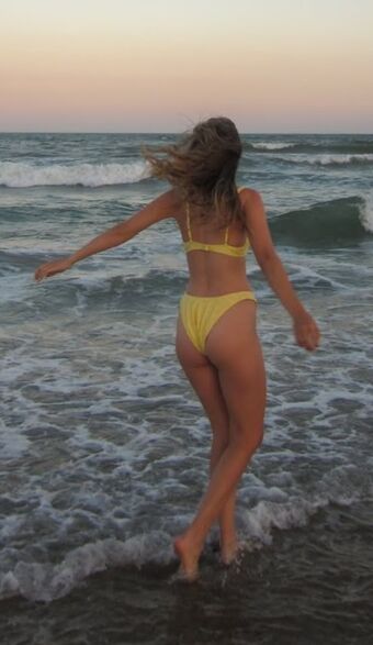 Ally Sheehan Nude Leaks OnlyFans Photo 4