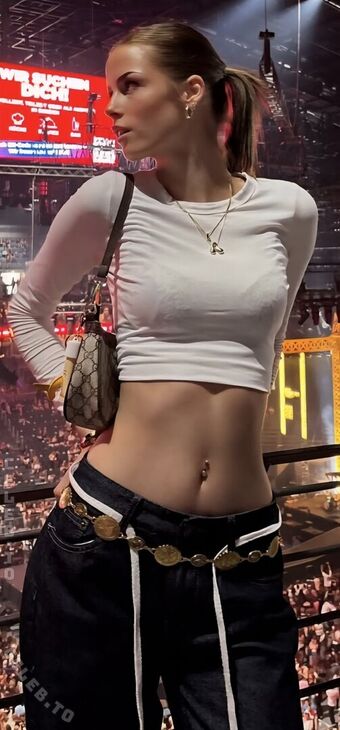 Anialivo Nude Leaks OnlyFans Photo 2