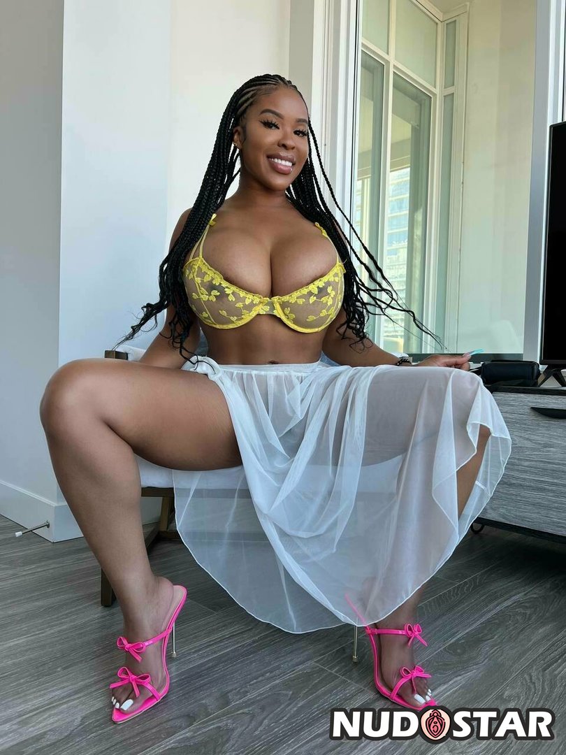 Aryana_Adin Leaked Photo 1