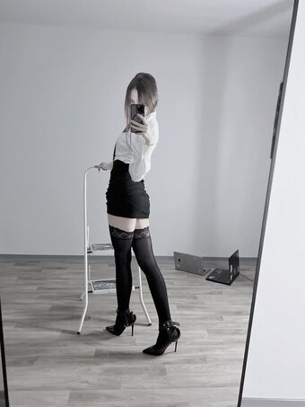 devib1tch Nude Leaks OnlyFans Photo 5