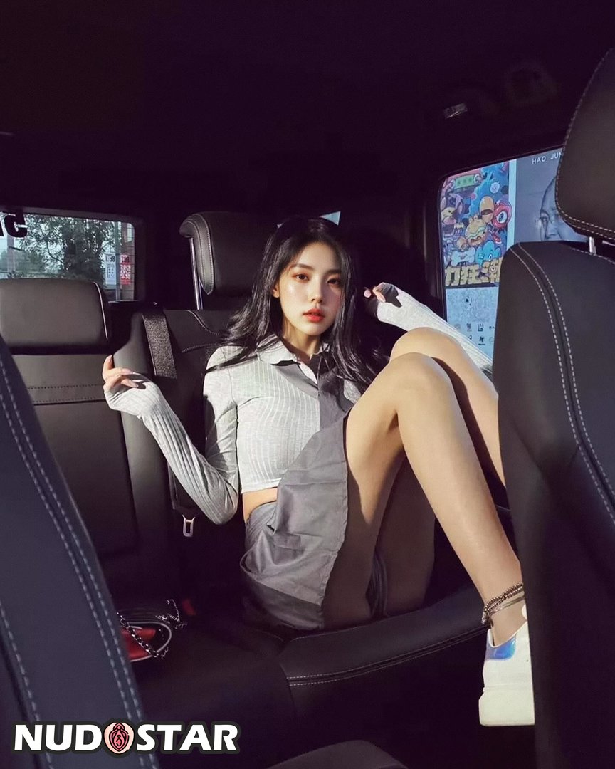 Autumn_Rain_Drops Leaked Photo 12