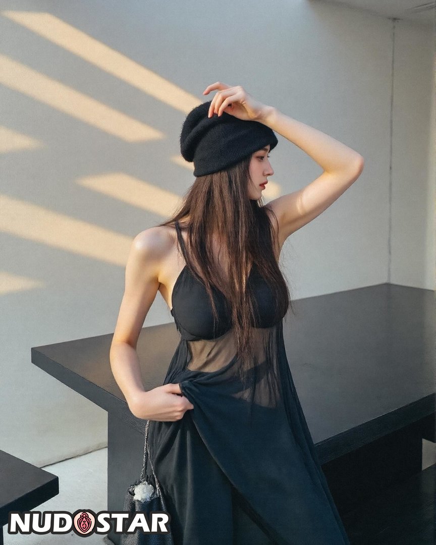 Autumn_Rain_Drops Leaked Photo 16