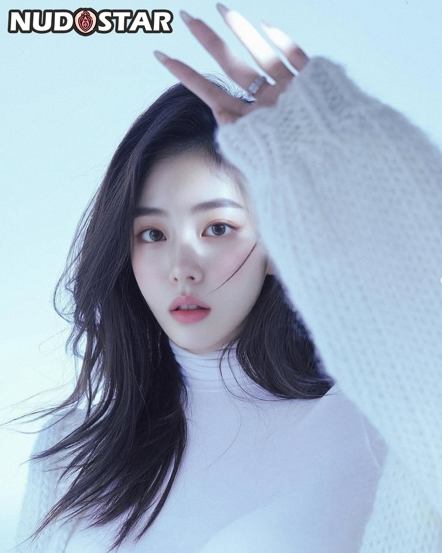 Autumn_Rain_Drops Leaked Photo 13