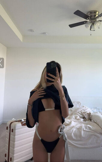 Darla Claire Nude Leaks OnlyFans Photo 9