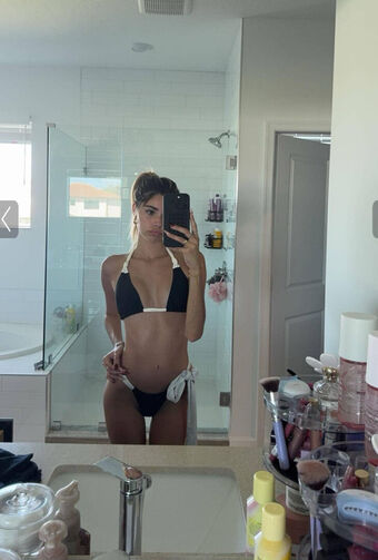 Darla Claire Nude Leaks OnlyFans Photo 17