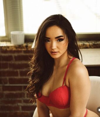 Devorah Ozburn Nude Leaks OnlyFans Photo 3