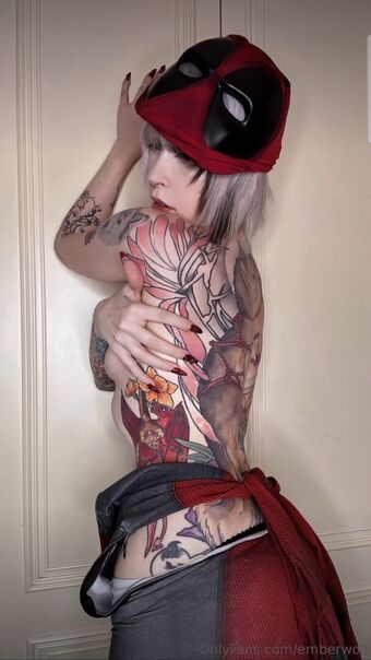 Ember Wolf Nude Leaks OnlyFans Photo 41