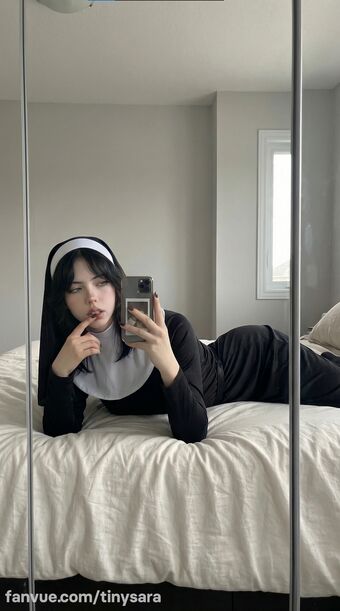 I Am Sara Nude Leaks OnlyFans Photo 13