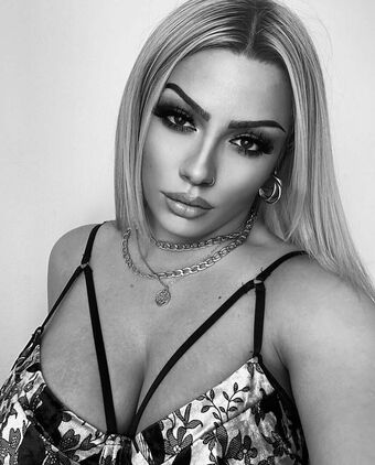 Iamsamvela Nude Leaks OnlyFans Photo 8