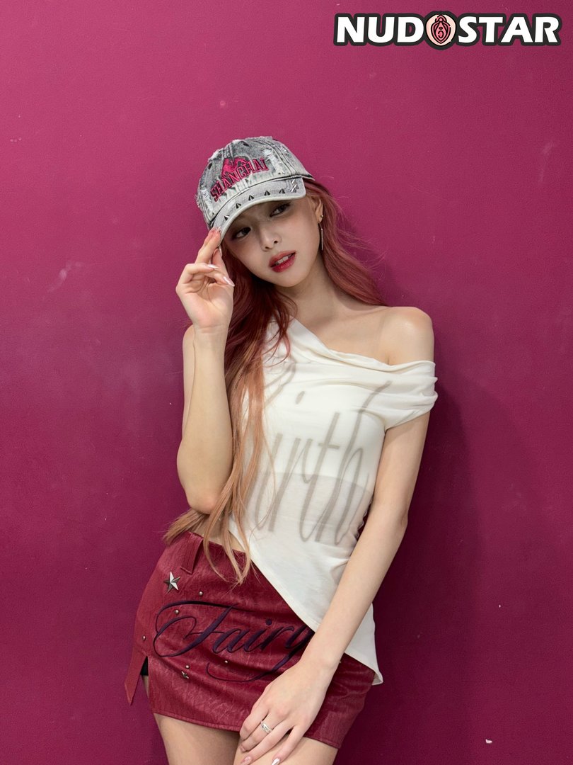 Itzy_All_In_Us Leaked Photo 13