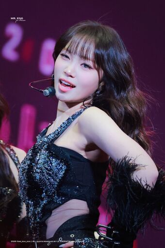 Kim Chaewon 김채원 [Le Sserafim] Nude Leaks OnlyFans Photo 145