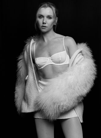 Lauren Lyle Nude Leaks OnlyFans Photo 20