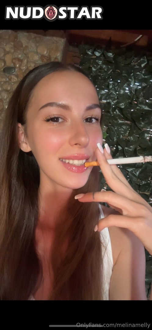 Melinamelly Leaked Photo 11