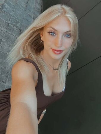 Noa Diorgina Nude Leaks OnlyFans Photo 15