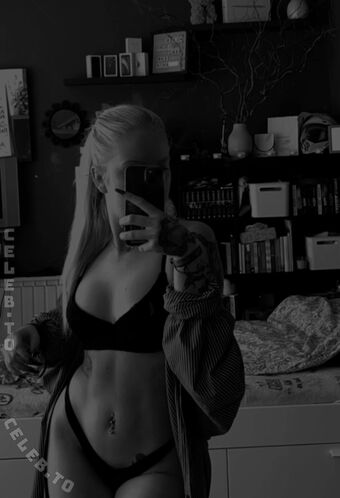 sina_nck Nude Leaks OnlyFans Photo 53