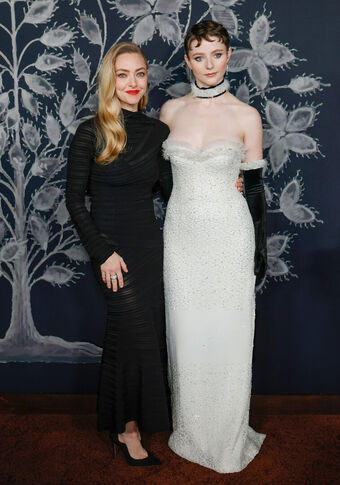 Thomasin McKenzie Nude Leaks OnlyFans Photo 144