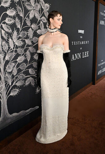 Thomasin McKenzie Nude Leaks OnlyFans Photo 146