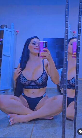 vioanzar Nude Leaks OnlyFans Photo 1