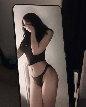 fernlychan Nude Leaks OnlyFans Photo 1