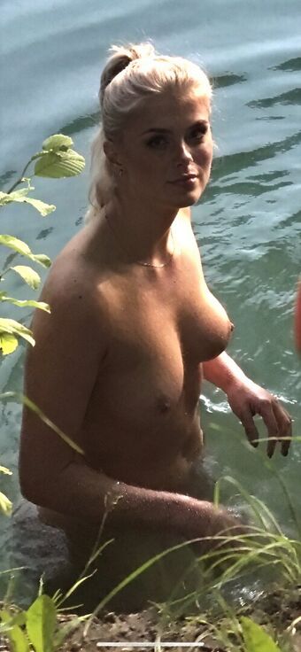 Alice Thisner Nude Leaks OnlyFans Photo 1