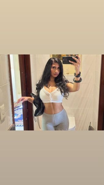 alondraquino Nude Leaks OnlyFans Photo 19