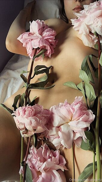 neoliberalhell Nude Leaks OnlyFans Photo 12