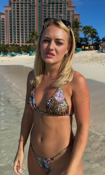 Anuschka van Lent Nude Leaks OnlyFans Photo 40