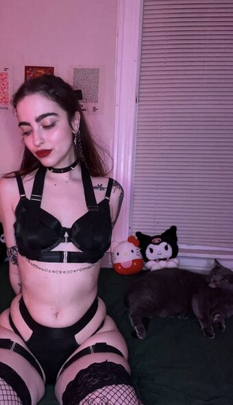 artbitch666 Nude Leaks OnlyFans Photo 33