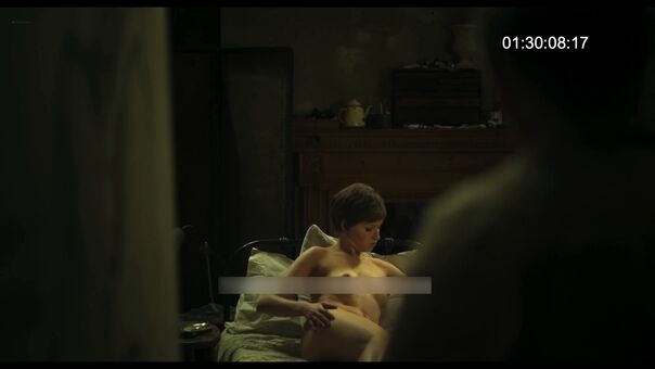 Ellie Bamber Nude Leaks OnlyFans Photo 210