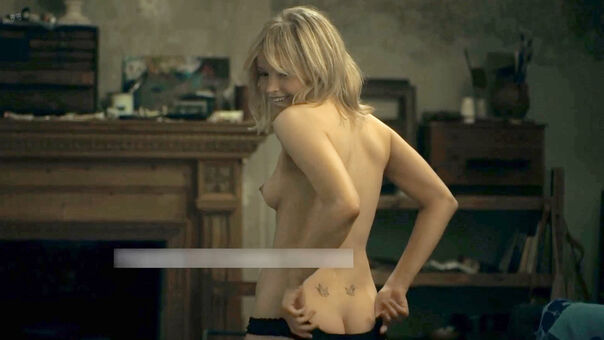 Ellie Bamber Nude Leaks OnlyFans Photo 203