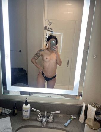 emily.icx Nude Leaks OnlyFans Photo 30