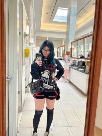 emoassyrian Nude Leaks OnlyFans Photo 11