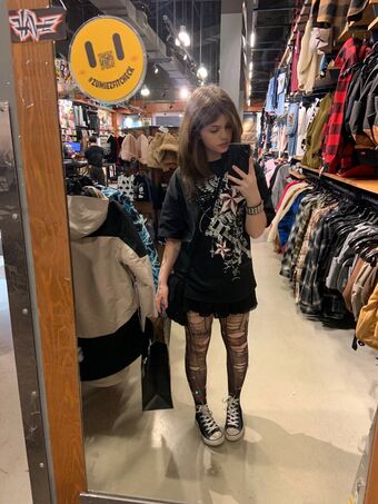 emoassyrian Nude Leaks OnlyFans Photo 8