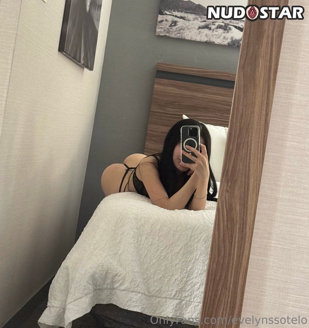 Evelynssotelo Leaked Photo 3
