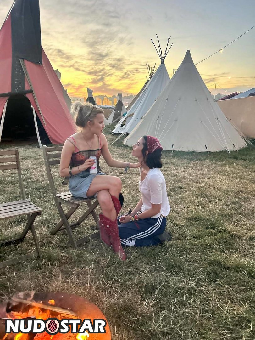 Gracie_Abrams Leaked Photo 8