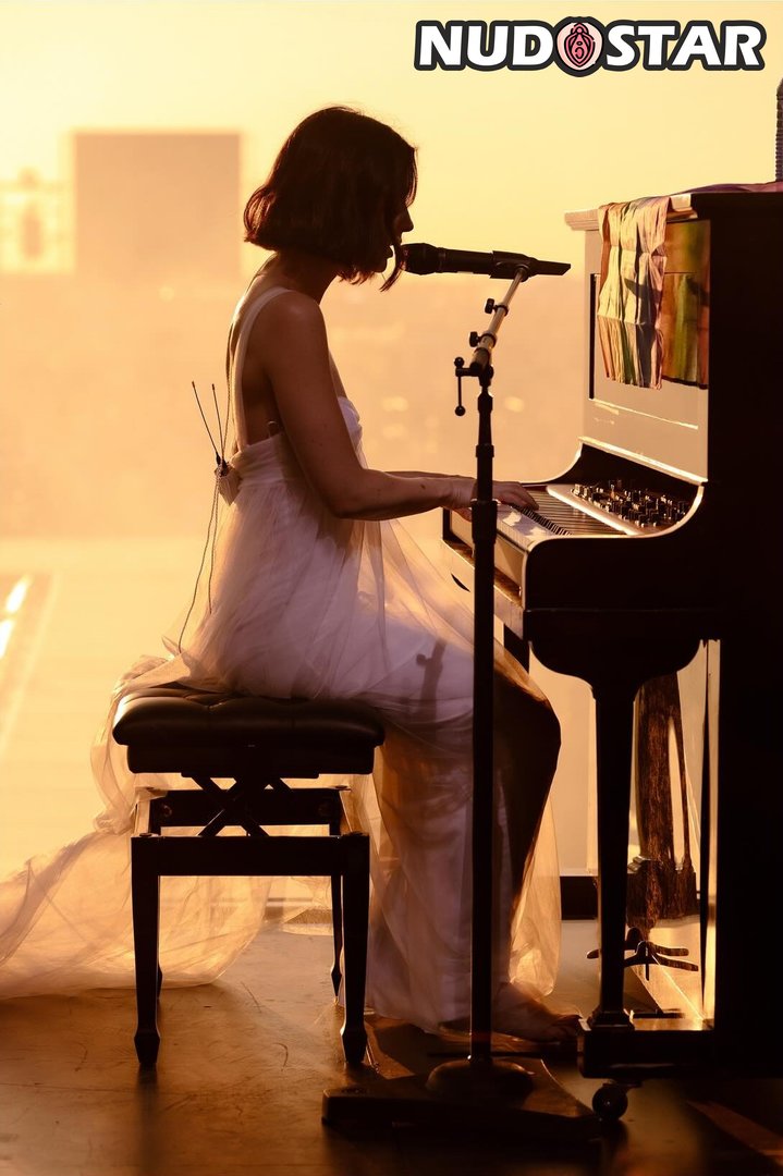 Gracie_Abrams Leaked Photo 9