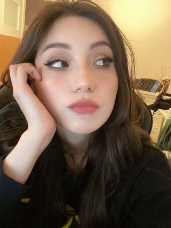 MaiLinh Nude Leaks OnlyFans Photo 16