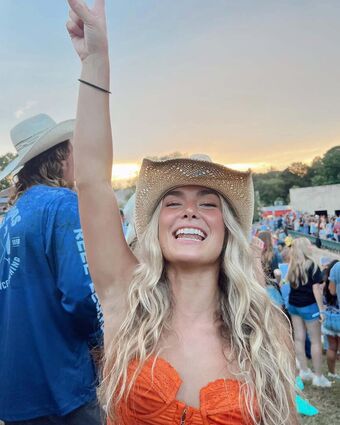 Hopie Schlenker Nude Leaks OnlyFans Photo 244