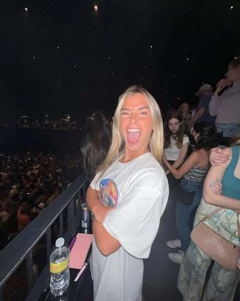 Hopie Schlenker Nude Leaks OnlyFans Photo 250