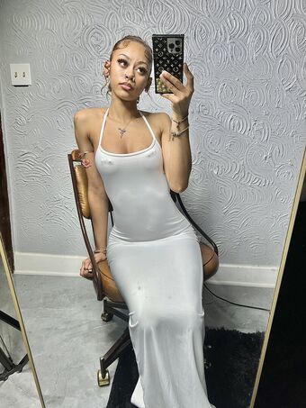 tameliaalexus Nude Leaks OnlyFans Photo 9