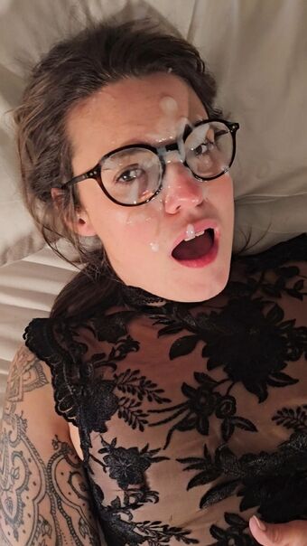 Innocenthotwifexxx Nude Leaks OnlyFans Photo 295