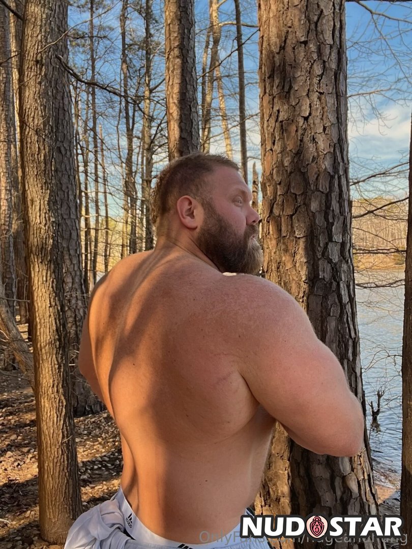 Hugeandhung Leaked Photo 6